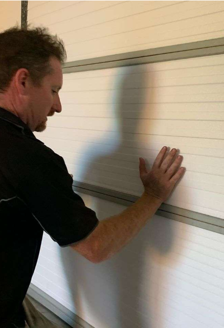 Insulsqueeze – Superior Garage Door Insulation